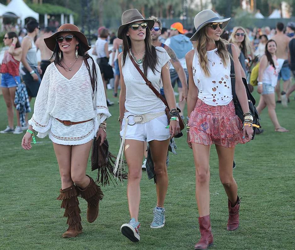 celebrities_y_street_style_en_el_festival_de_coachella_2014_331642329_1200x