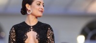 150397-hiba-abouk-y-sus-pechos-recien-operados-protagonistas-en-malaga-540x280