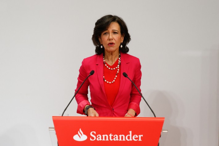 Ana Botín: lo que jamás nunca nadie se atrevió a decirle a la presidenta del Banco Santanter U376798